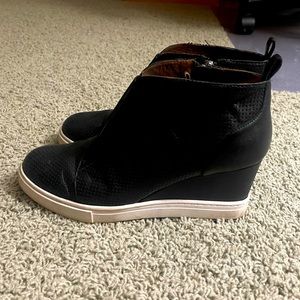 Linea Paolo Felicia Wedge Sneaker